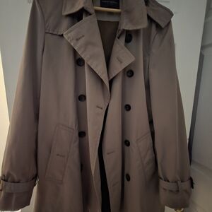 Banana Republic Classic Tan Men Trench Coat